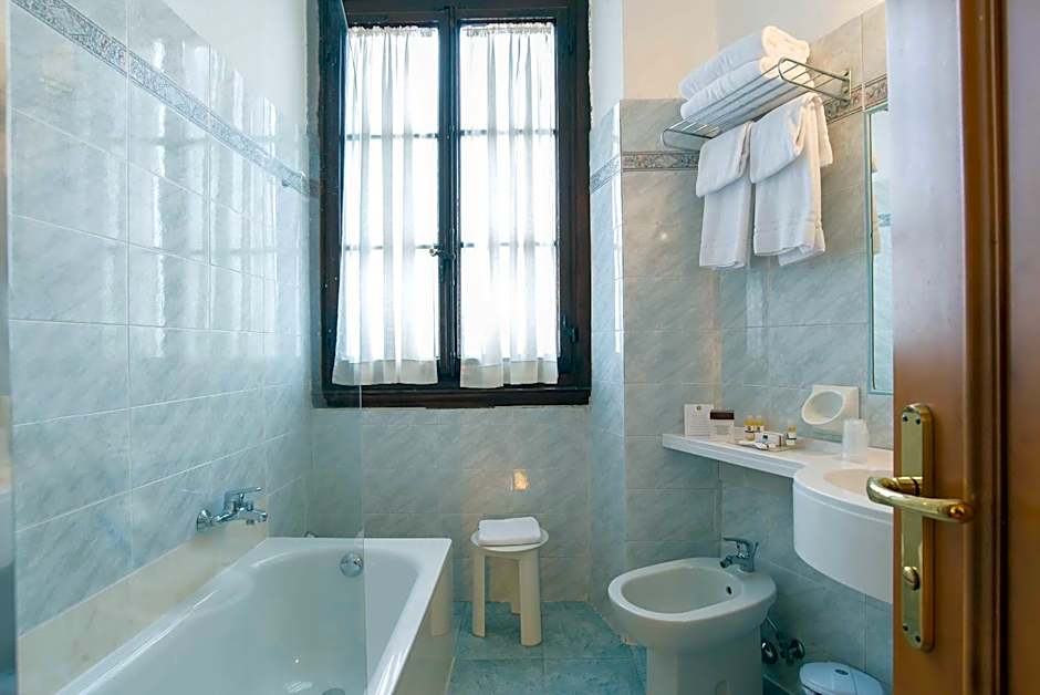 Hotel Paris