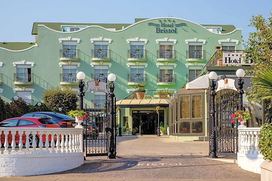 Hotel Bristol
