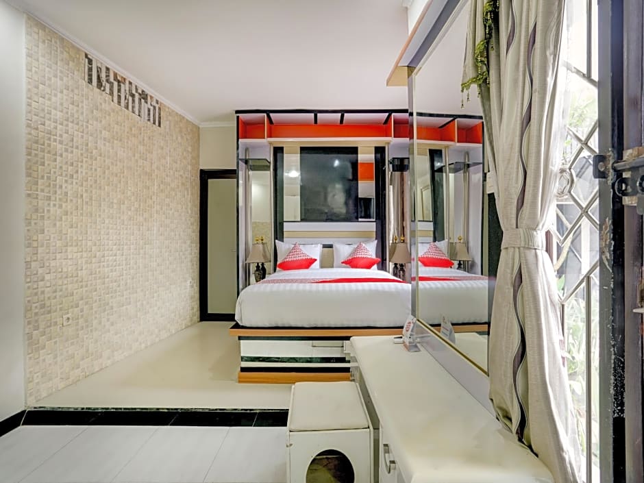 OYO 90131 Liberty Guest House