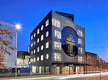 Christchurch City Hotel