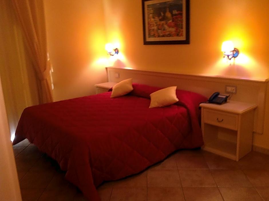 Photo 1 of 5 of Double Room