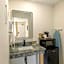 Super 8 by Wyndham Barstow