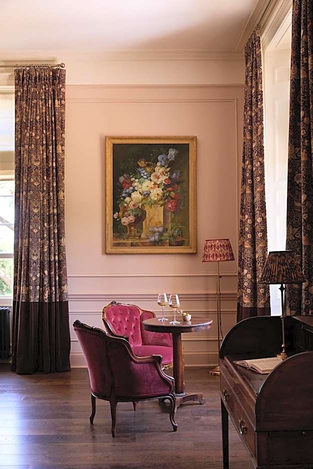 Dumbleton Hall