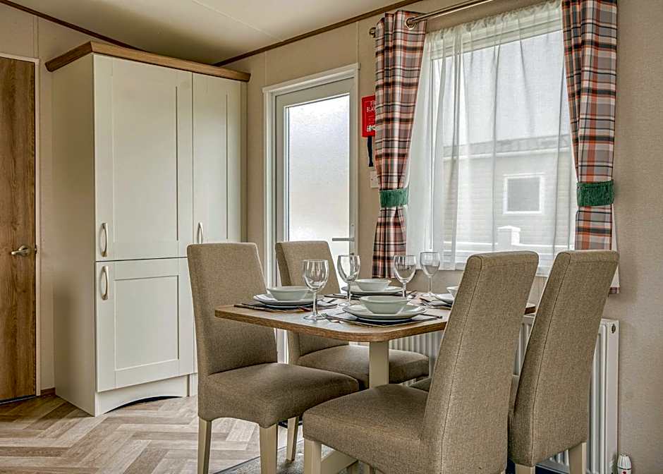 Meadow Lakes Holiday Park