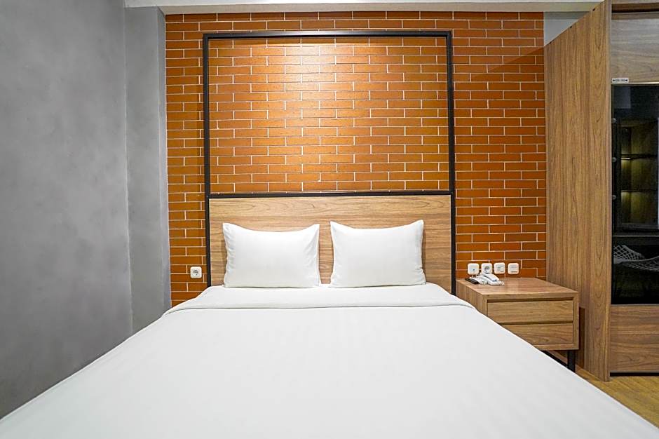 LOA LIVING Solo Baru