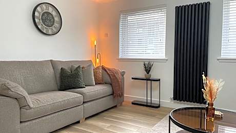 Contemporary Luxury NC500 Holiday Home - Sleeps 5