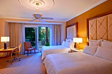 2 Queen Beds w/Balcony, Larger Guest room, 2 Queen, Balcony