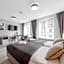 Six Suites, Old Town