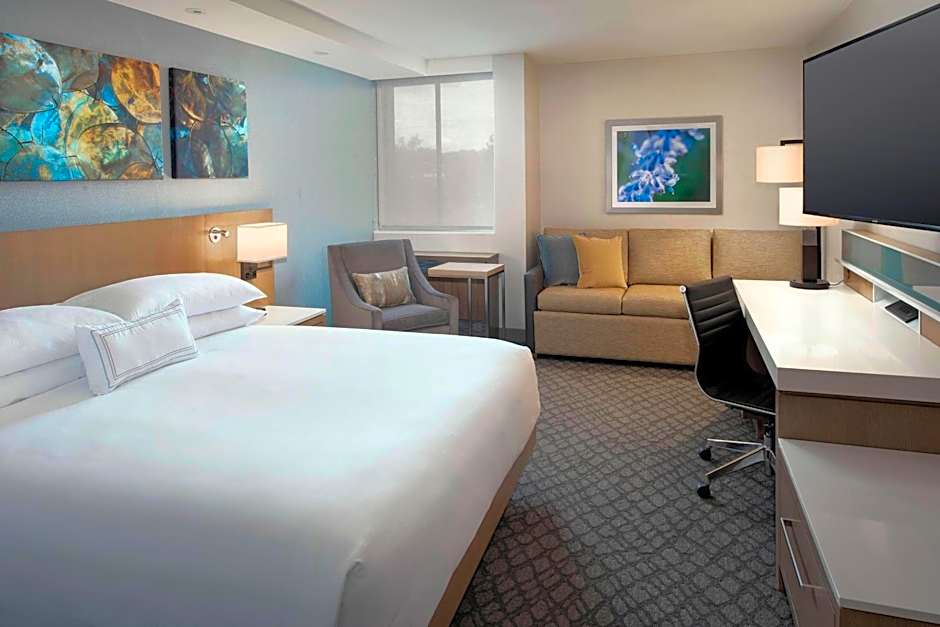 Delta Hotels by Marriott Seattle Everett