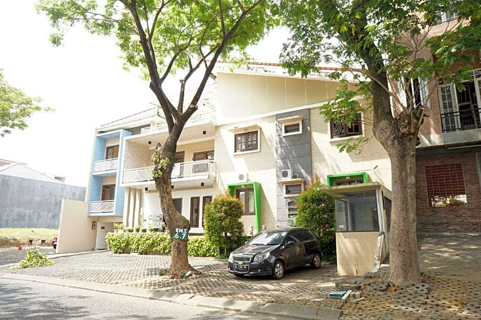 OYO 92863 Hotel Blessing