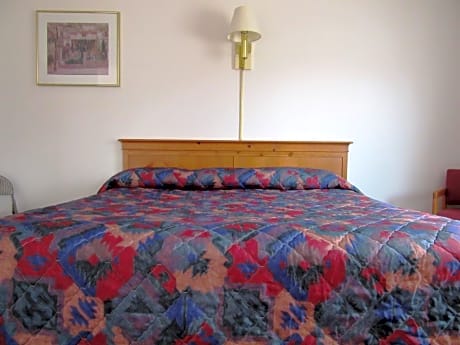Deluxe Two-Bedroom Suite