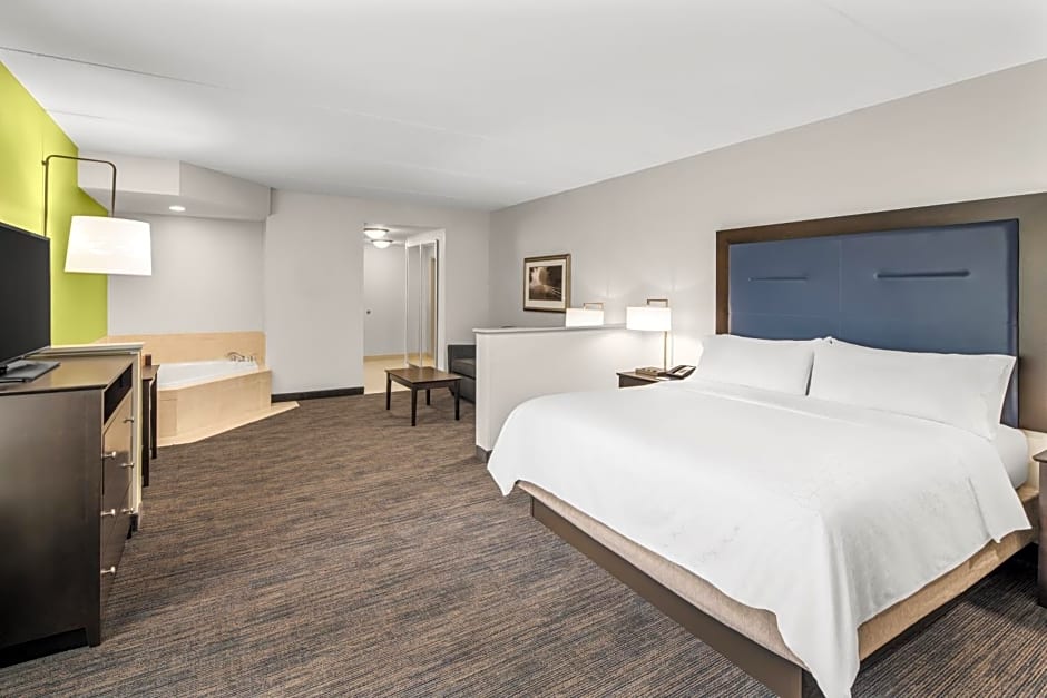 Holiday Inn Express & Suites Wilmington-Newark