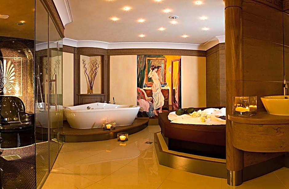 Savoy Dolomites Luxury & Spa Hotel