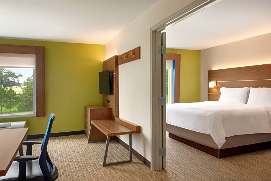 Holiday Inn Express Searcy