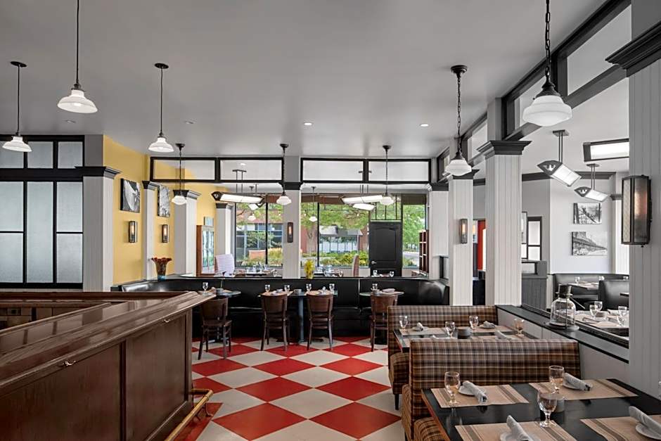 Sheraton Lincoln Harbor Hotel