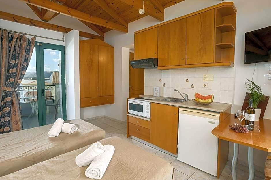 Irida Aparthotel Malia by Estia