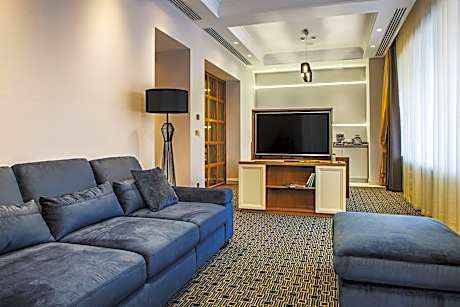 Maidan Palace Hotel