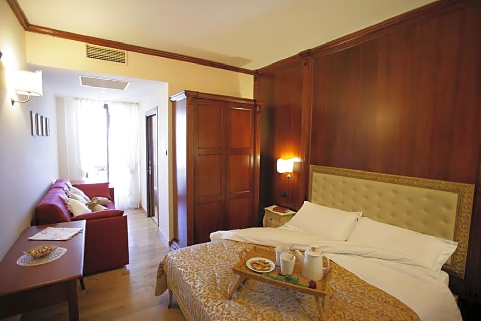 Tesoretto Hotel