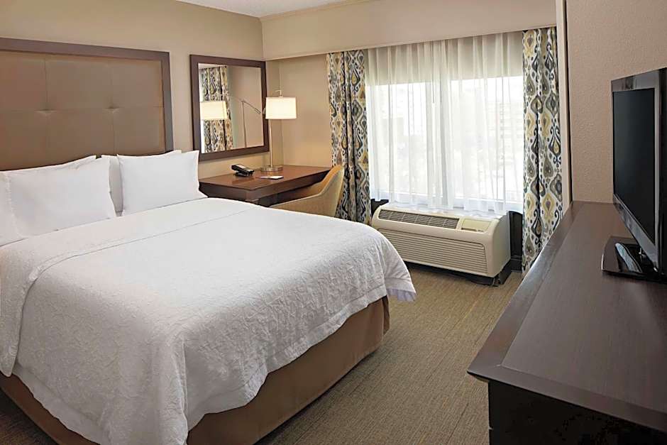 Hampton Inn Louisville Downtown