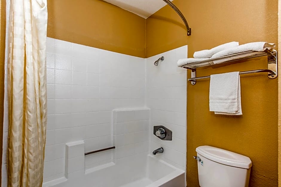 Budget Inn Anaheim / Santa Fe Springs