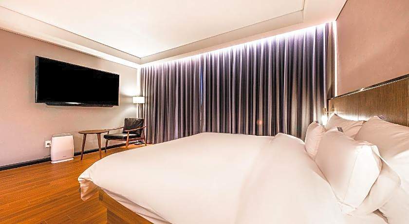 Hotel the Hill
