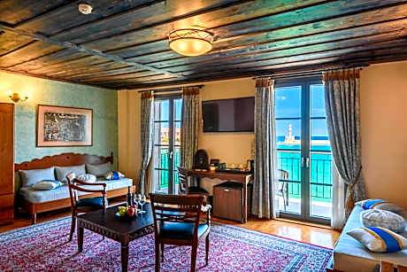 SUPERIOR SUITE BALCONY SEA VIEW WITH HAMMAM