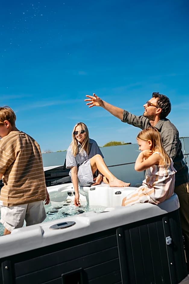 Mana Suites & Sea SPA