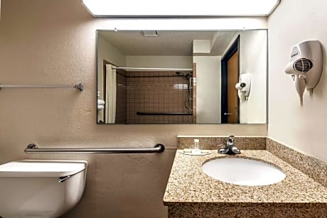 Double Room with Two Double Beds - Non-Smoking