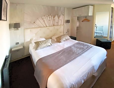 Double Room with Lake View