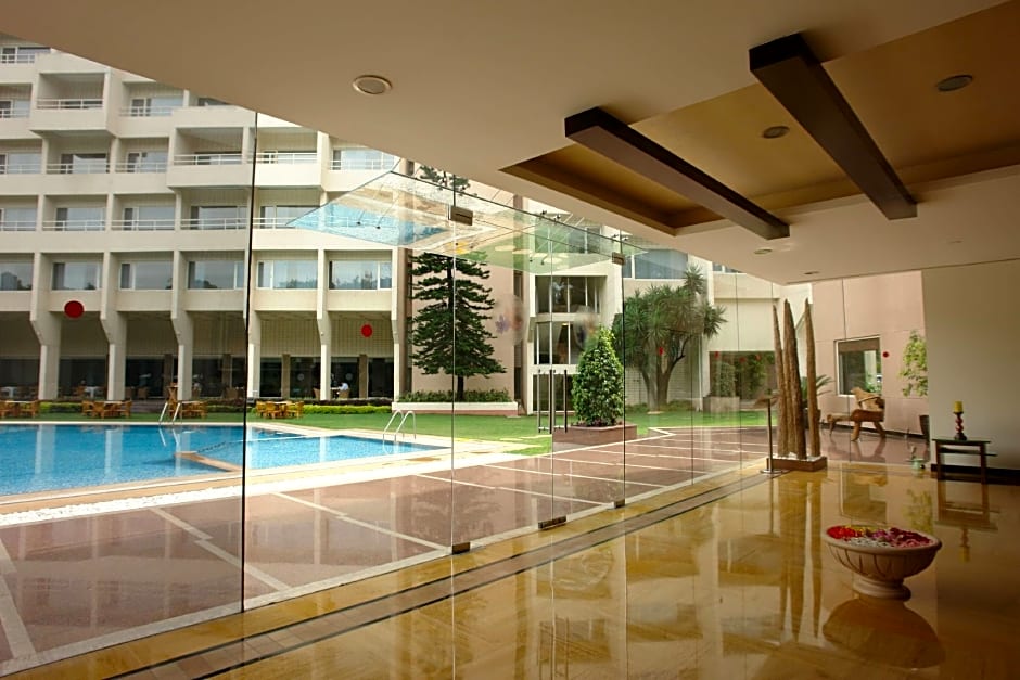 The Lalit Ashok Bangalore Hotel