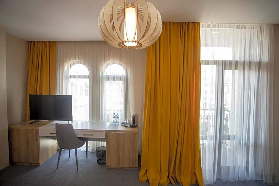 Hotel London