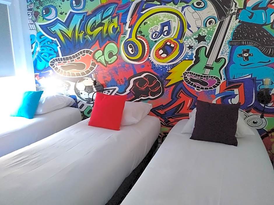 Arl HOTEL