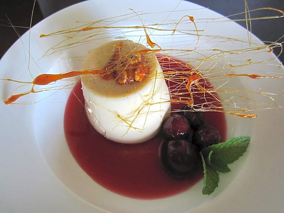 Hawkdun Rise Vineyard & Accommodation