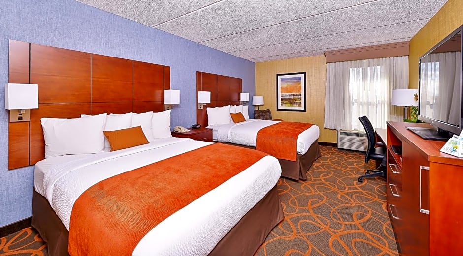 Best Western Plus Fresno Airport Hotel