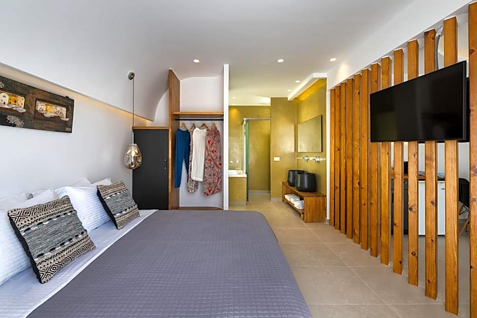 Alizea Villas & Suites