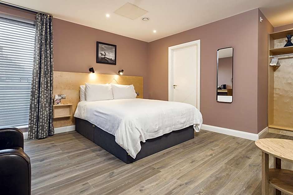 Port 56 Guesthouse
