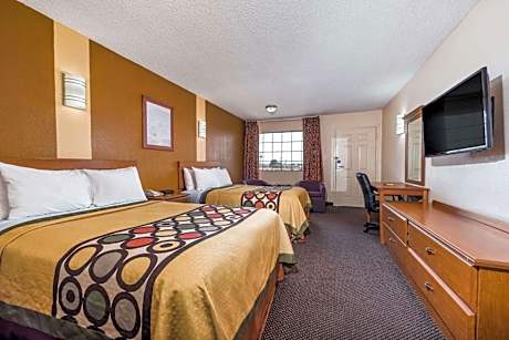 Queen Room with Two Queen Beds - Non-Smoking