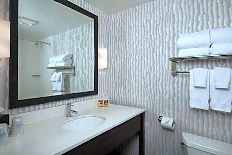 King Room with Ocean View - Non-Smoking