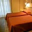 Le Petit Hotel