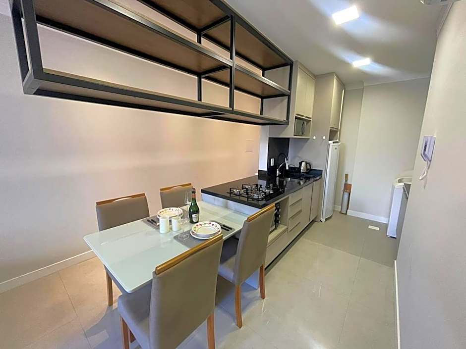 cód 67 - Excelente apartamento á 350m do mar!