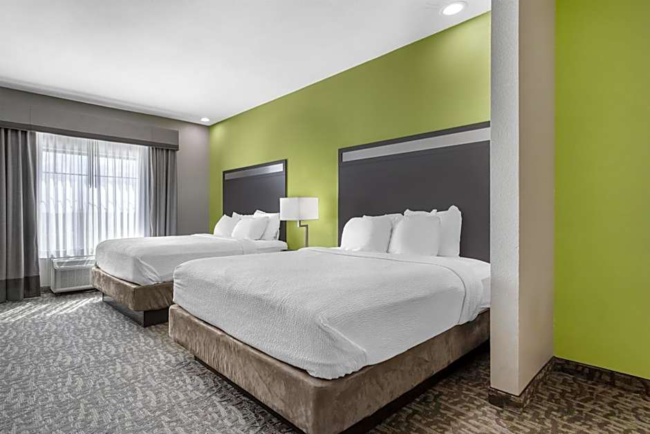 Best Western Plus Bay City Inn & Suites