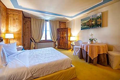 Deluxe Double Room with Bath