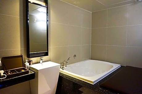 Double or Twin Room with Bathroom
