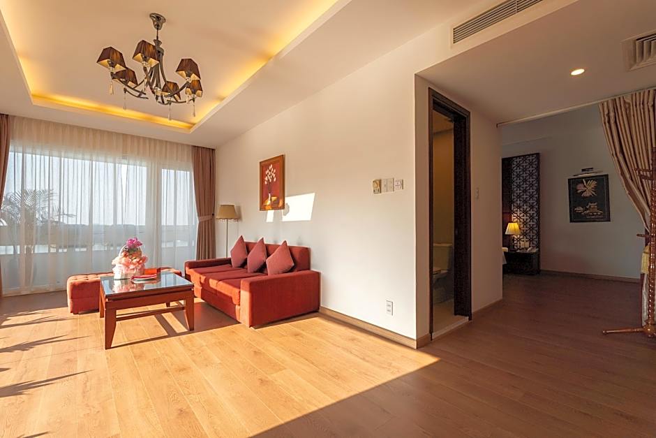 Century Riverside Hue Hotel
