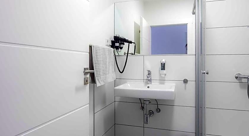 Mato One Zimmervermietung