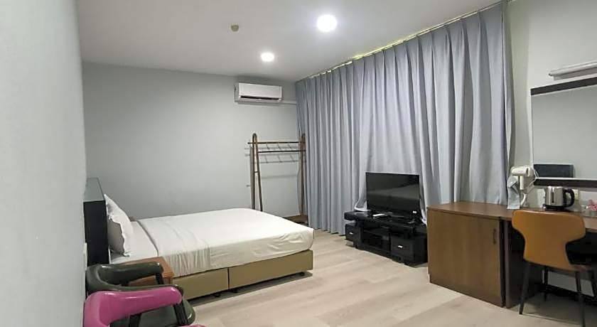 Prince Hotel