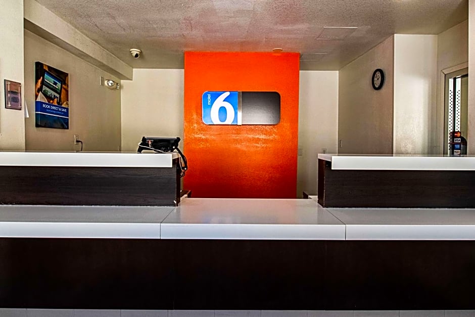 Motel 6-Palatine, IL - Chicago Northwest