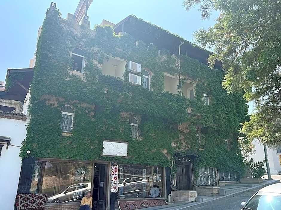Bella Hotel