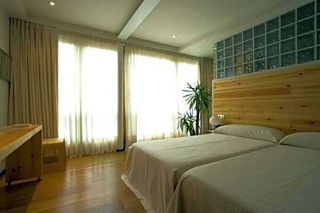 Twin Room with Extra Bed