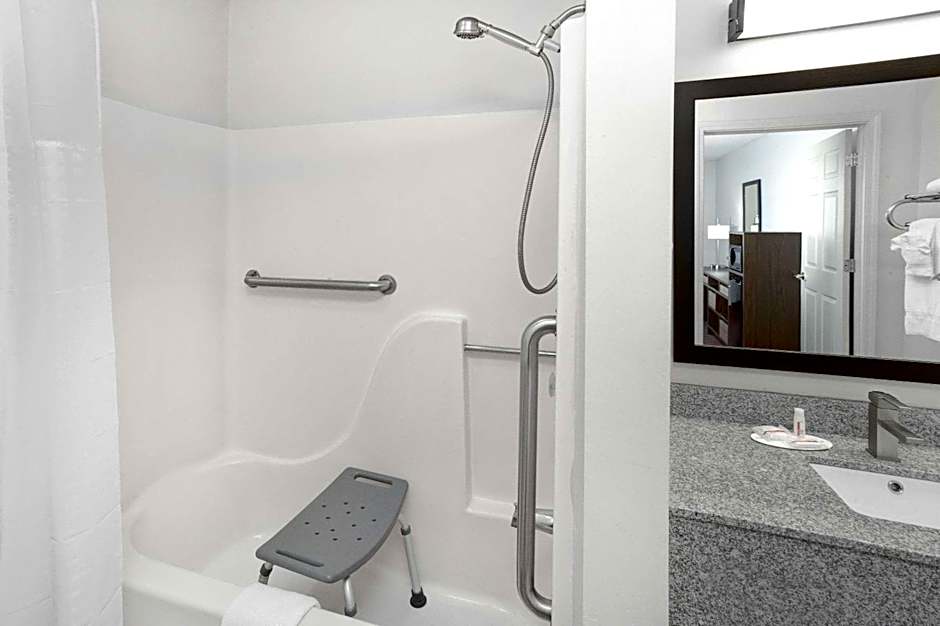 Super 8 by Wyndham Lafayette / Purdue Area